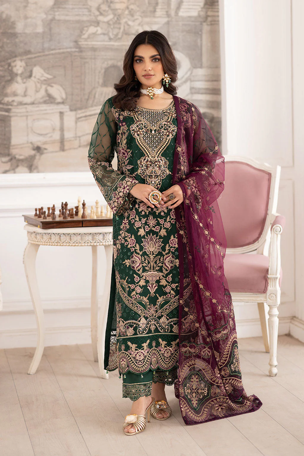 Ramsha Dastoor Collection’s Unstitched 3-piece suit