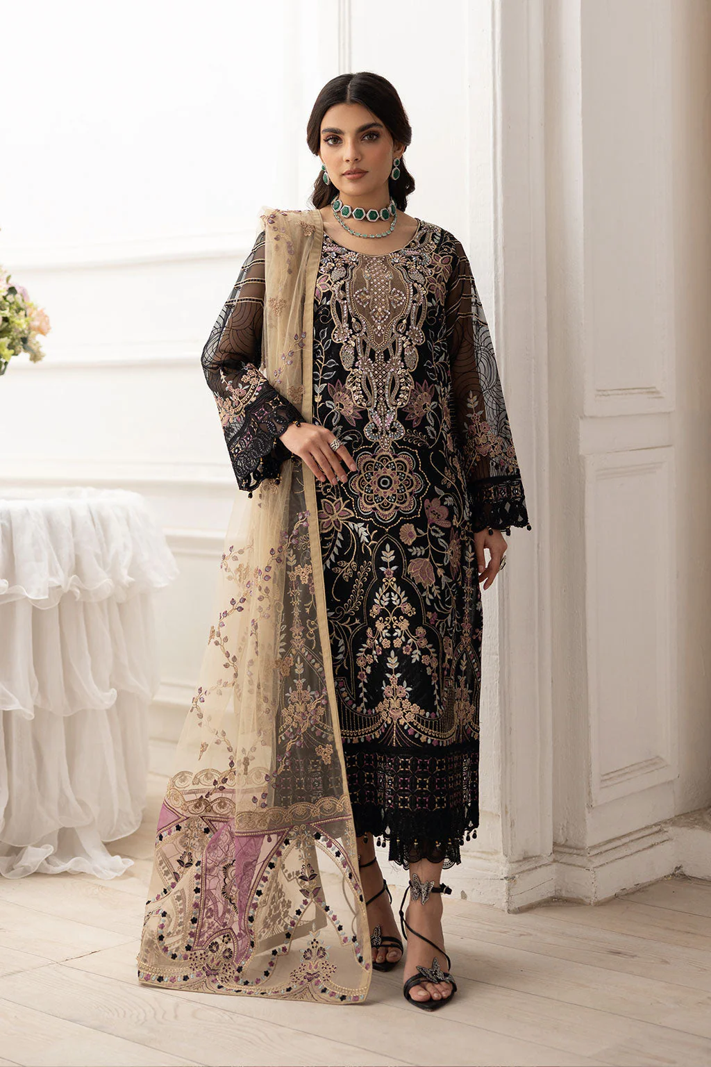 Ramsha Dastoor Collection’s Unstitched 3-piece suit (006)