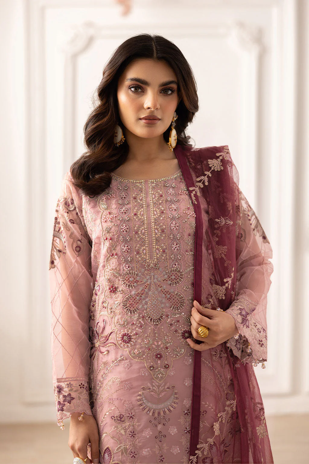Ramsha Dastoor Collection’s Unstitched 3-piece suit (008)