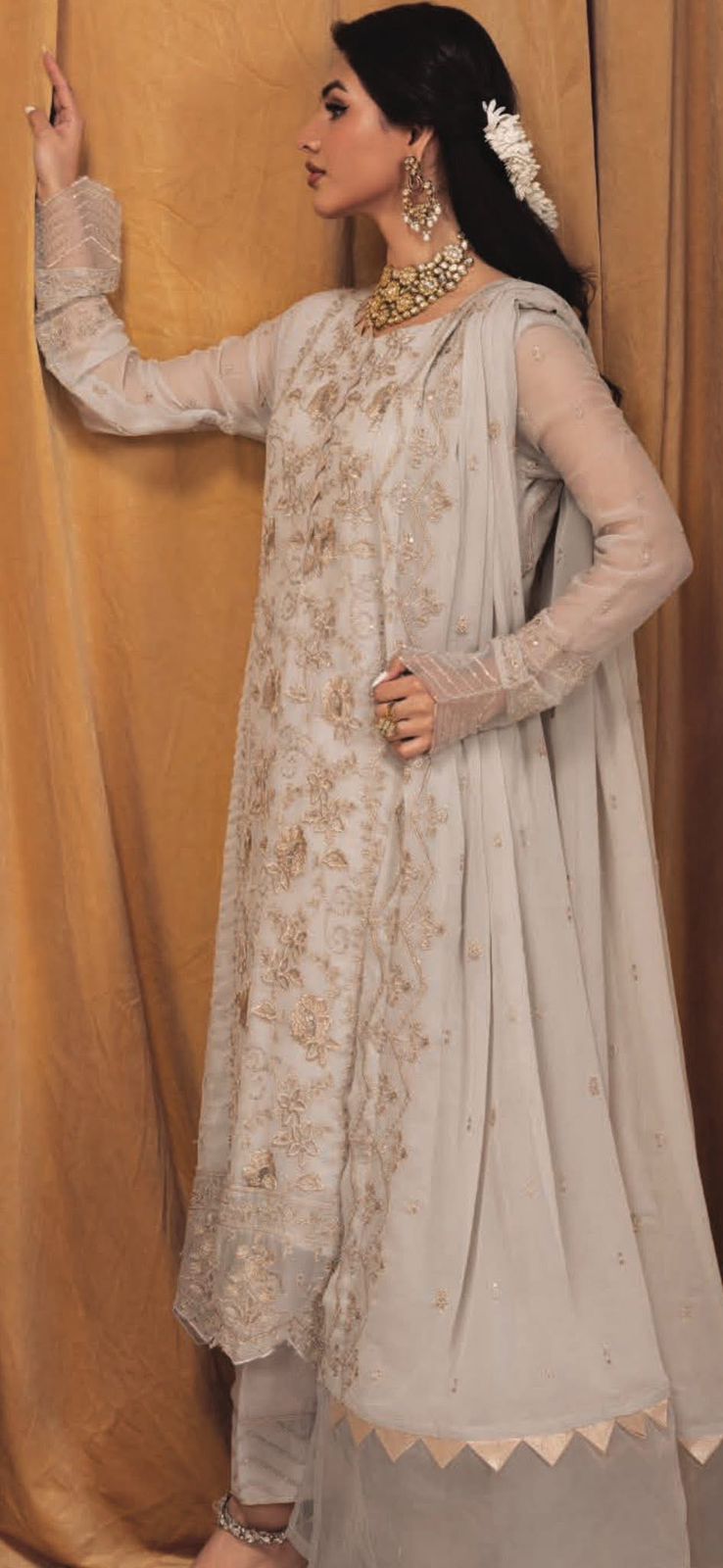 Mehfil Collection’s Unstitched 3-piece suit (002)